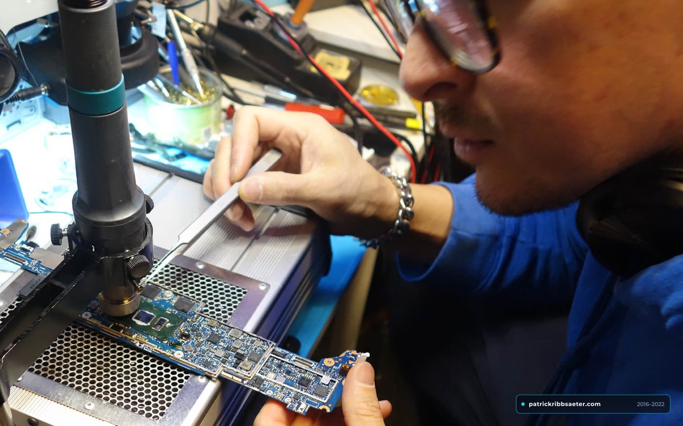 Location 1: Apple MacBook & Logic Board Rework Laboratory